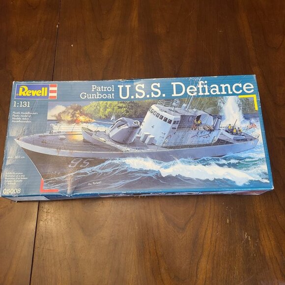 Revell 05008 USS Defiance Navy Patrol Gunboat 1/131 Scale - Picture 1 of 7